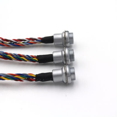 El puerto de red MESH RS232 está instalado con nueve núcleos de cable.